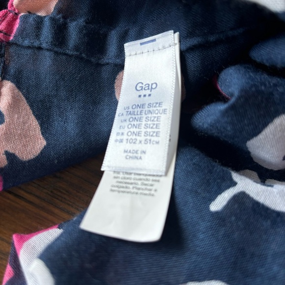 Gap size OS bundle of four infinity scarves - Picture 14 of 16